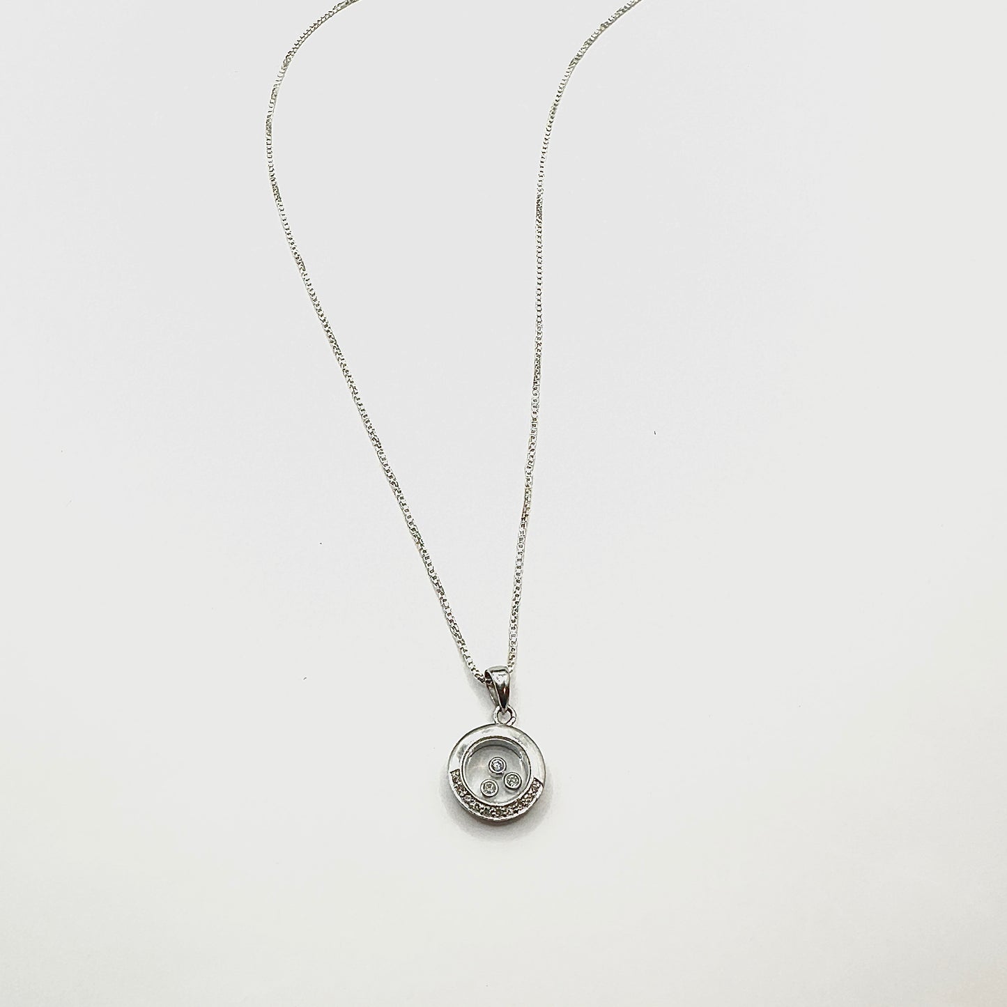 THE FLOATING DIAMOND