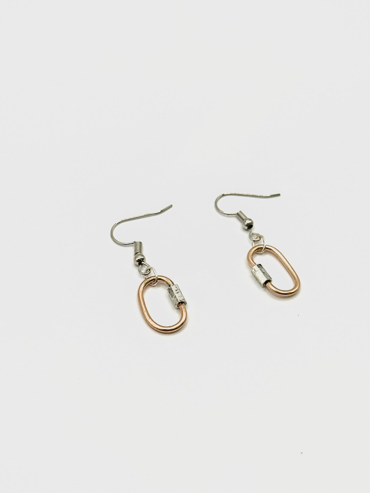 THE GOLD CARABINER