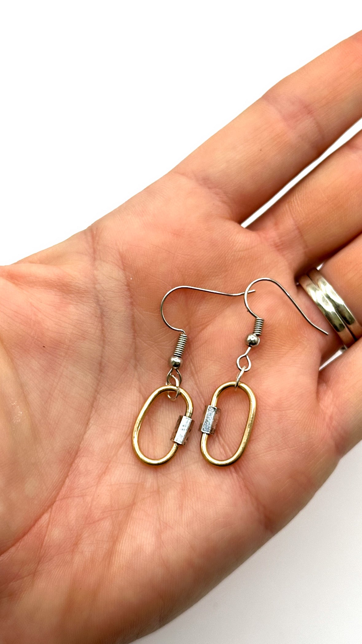 THE GOLD CARABINER