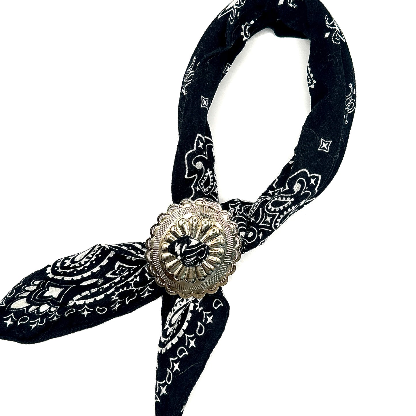 THE SILVER BANDANA CONCHO