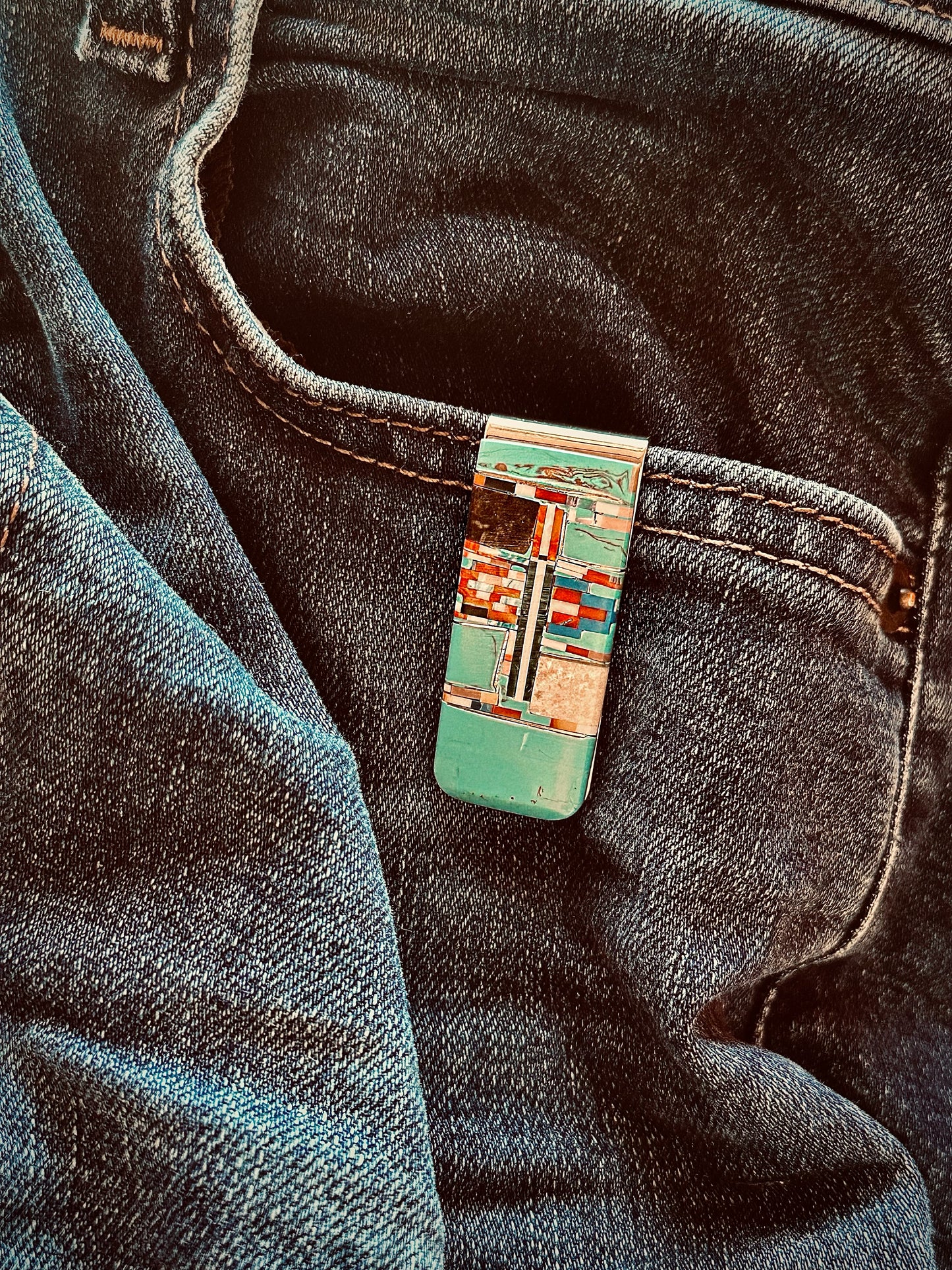 THE SOUTHWESTERN CLIP