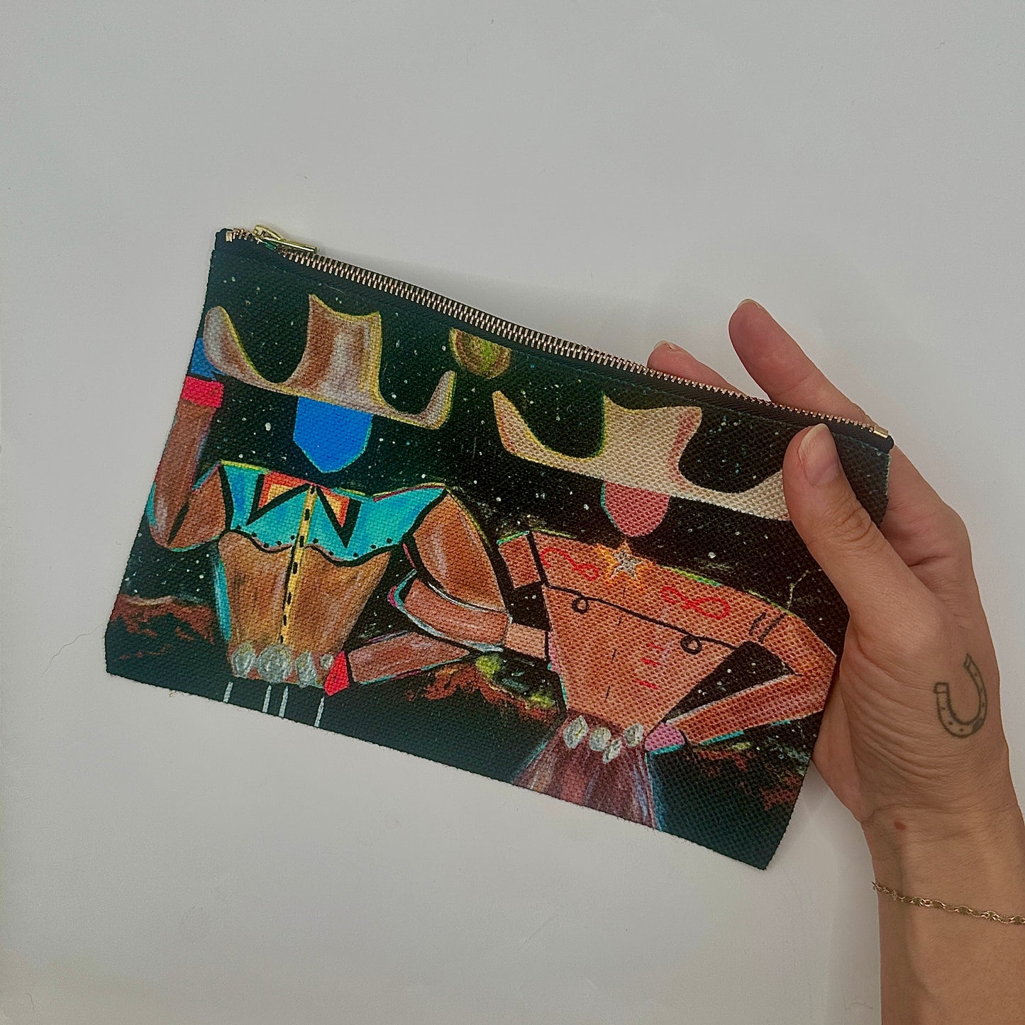 THE SENTINELS OF THE HORIZON everything bag